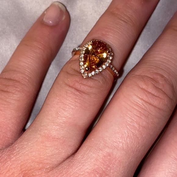 3.44Ct Pear Cut Morganite Solitaire Rose Gold Ring - Picture 11 of 16